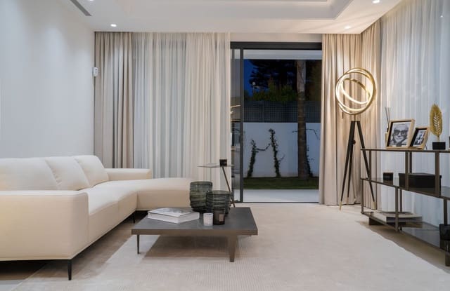 4 soverom Villa til salgs i Golden Mile, Marbella med svømmebasseng garasje - € 3 245 000 (Ref: 6904857)