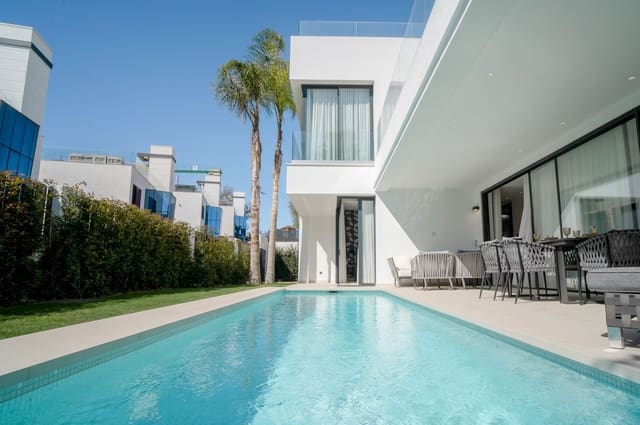 4 soverom Villa til salgs i Golden Mile, Marbella med svømmebasseng garasje - € 3 245 000 (Ref: 6904857)