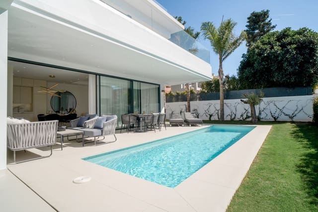 4 soverom Villa til salgs i Golden Mile, Marbella med svømmebasseng garasje - € 3 245 000 (Ref: 6904857)