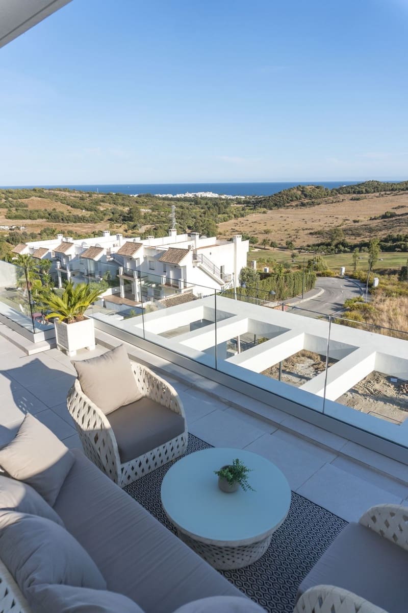 3 soveværelse Penthouse til salg i Estepona med swimmingpool garage - € 413.000 (Ref: 6904859)