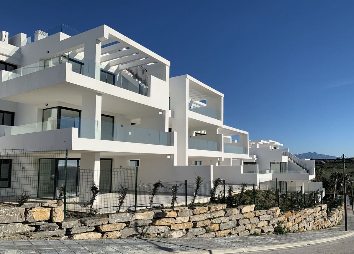 3 soveværelse Penthouse til salg i Estepona med swimmingpool garage - € 413.000 (Ref: 6904859)