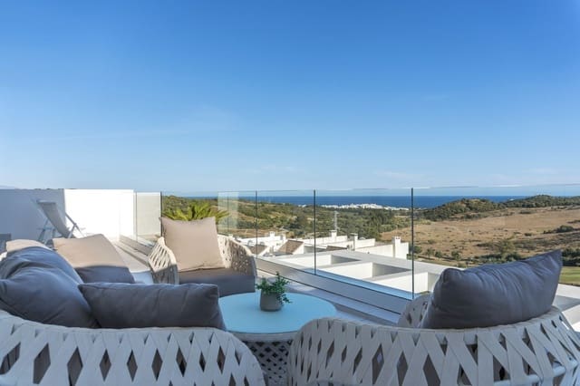 3 quarto Penthouse para venda em Estepona com piscina garagem - 413 000 € (Ref: 6904859)