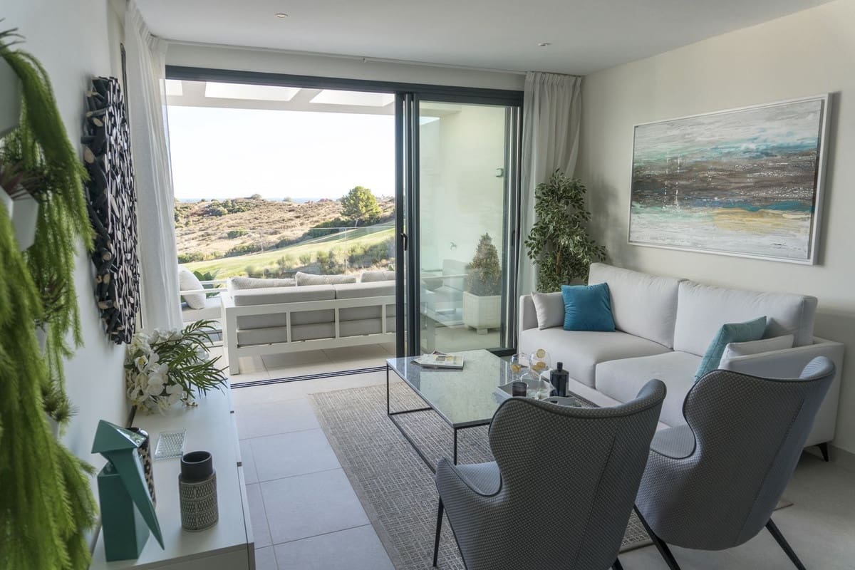 Ático de 3 habitaciones en Estepona en venta con piscina garaje - 413.000 € (Ref: 6904859)