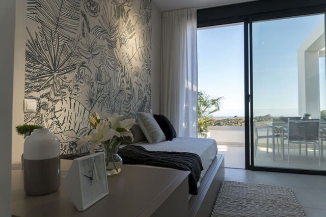 3 quarto Penthouse para venda em Estepona com piscina garagem - 413 000 € (Ref: 6904859)