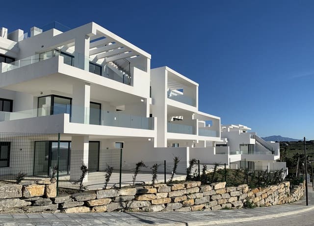 3 quarto Penthouse para venda em Estepona com piscina garagem - 413 000 € (Ref: 6904859)