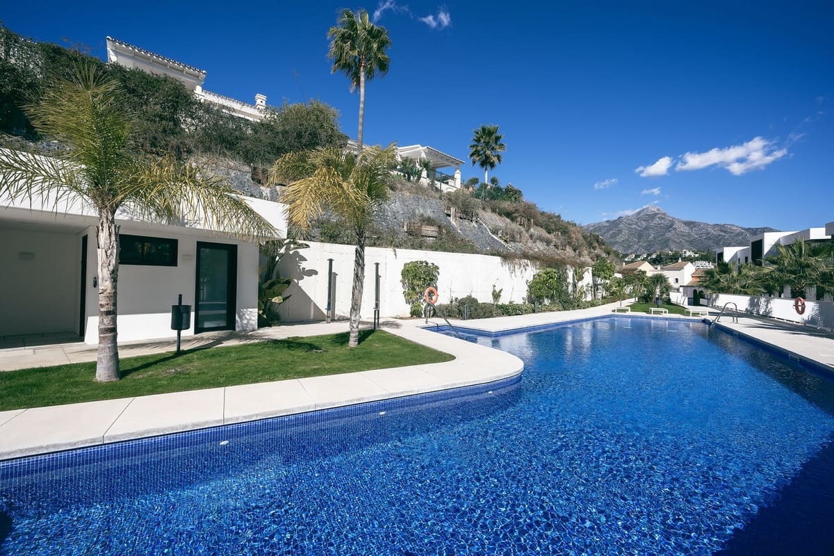3 soveværelse Lejlighed til salg i Marbella med swimmingpool garage - € 879.000 (Ref: 6904864)