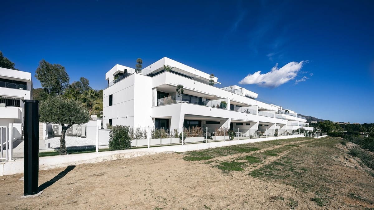 3 soveværelse Lejlighed til salg i Marbella med swimmingpool garage - € 879.000 (Ref: 6904864)