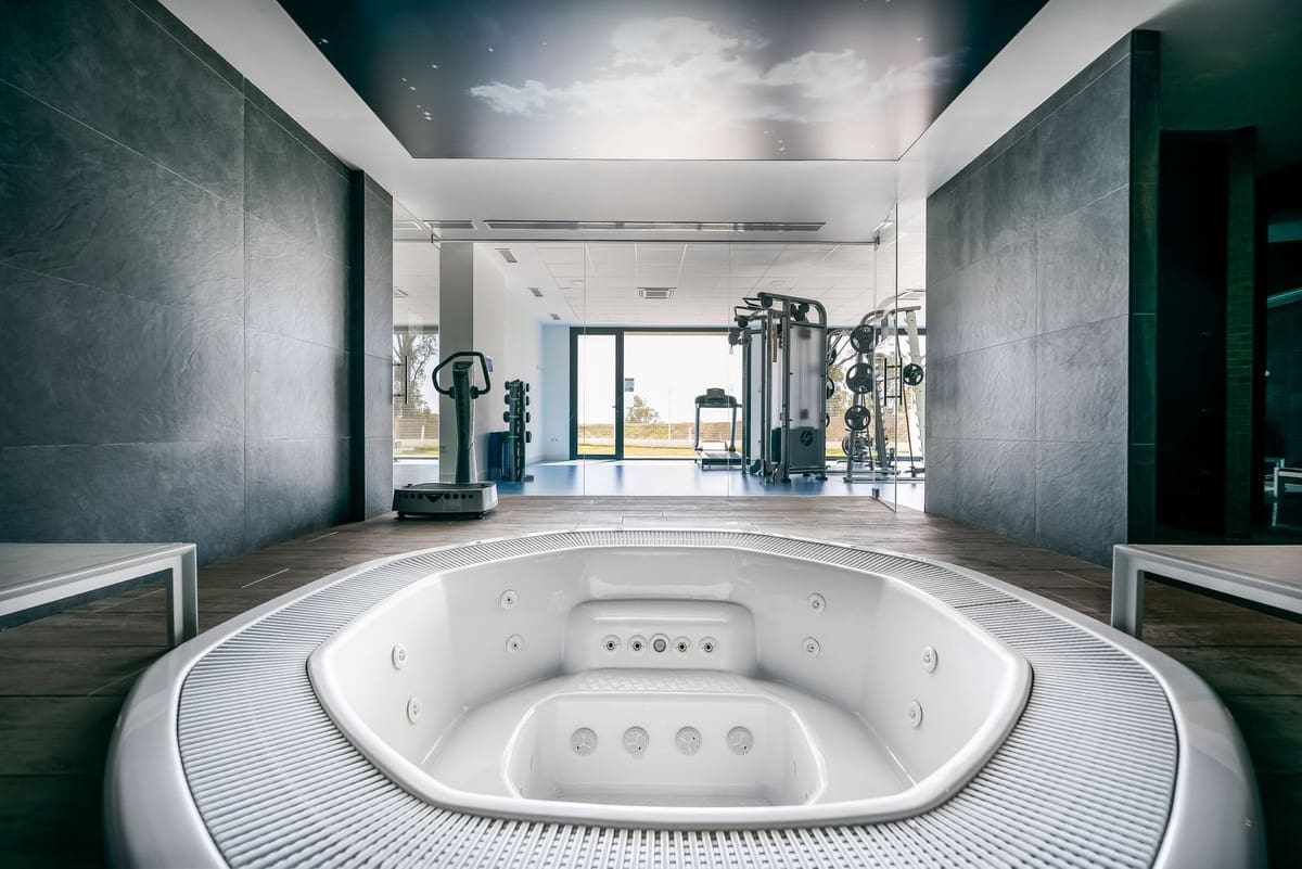 3 soveværelse Lejlighed til salg i Marbella med swimmingpool garage - € 879.000 (Ref: 6904864)