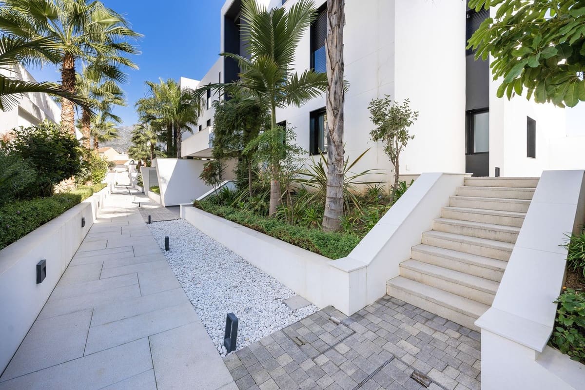 3 soveværelse Lejlighed til salg i Marbella med swimmingpool garage - € 879.000 (Ref: 6904864)