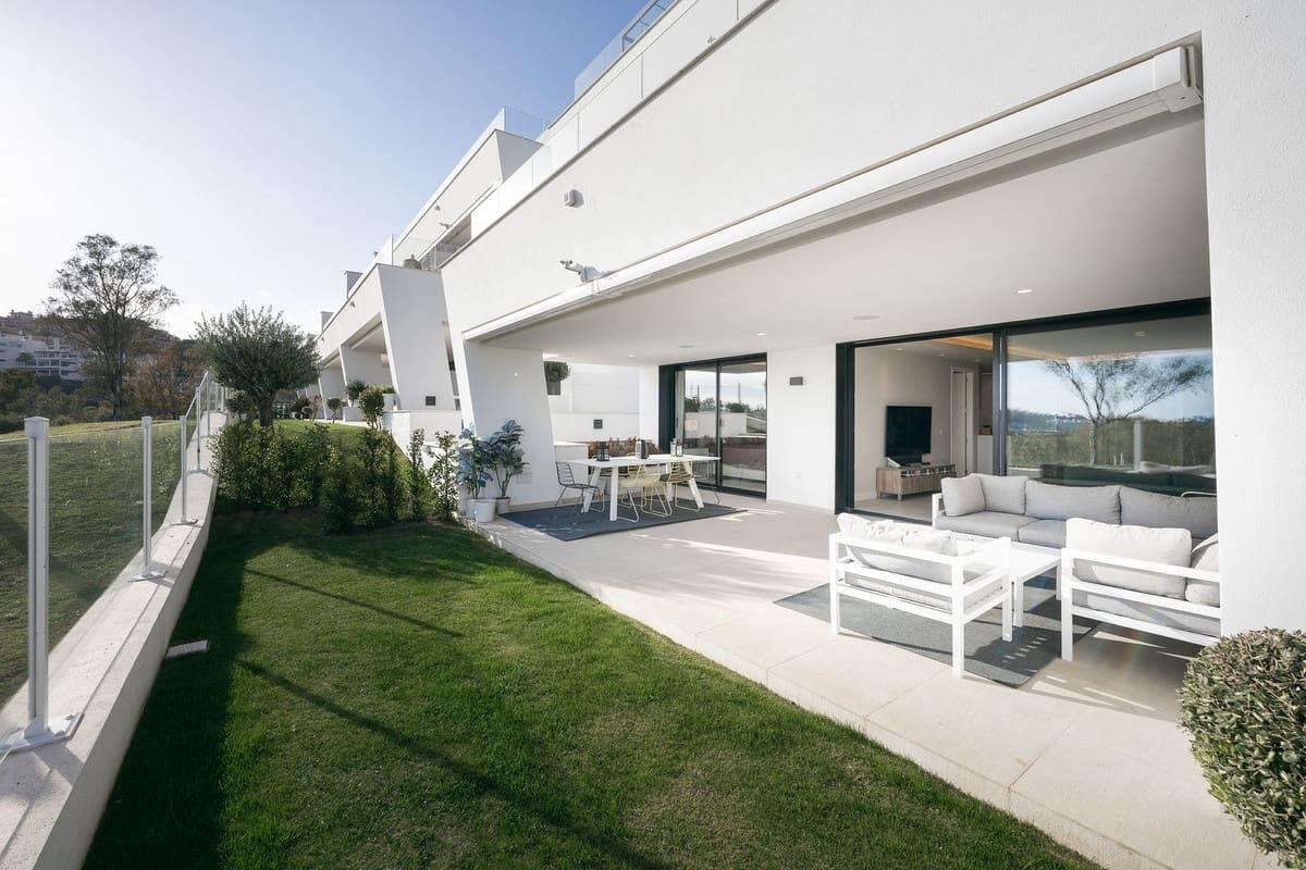 3 soveværelse Lejlighed til salg i Marbella med swimmingpool garage - € 879.000 (Ref: 6904864)