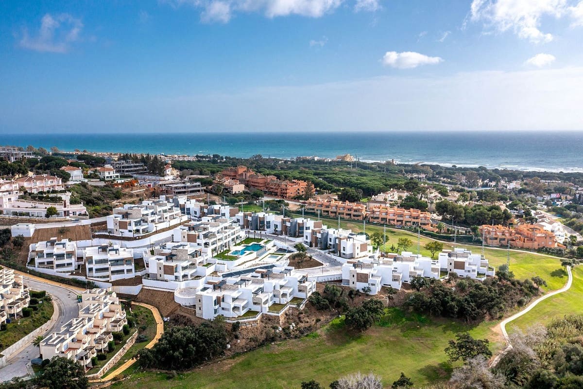 3 bedroom Apartment for sale in Marbella with pool garage - € 790,000 (Ref: 6942160)