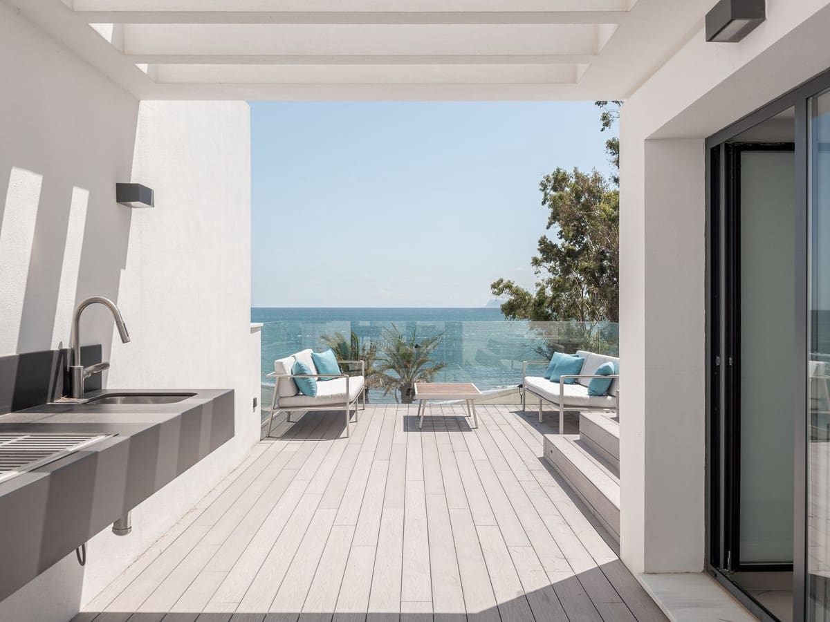 3 soveværelse Byhus til salg i New Golden Mile med swimmingpool - € 2.450.000 (Ref: 6942161)