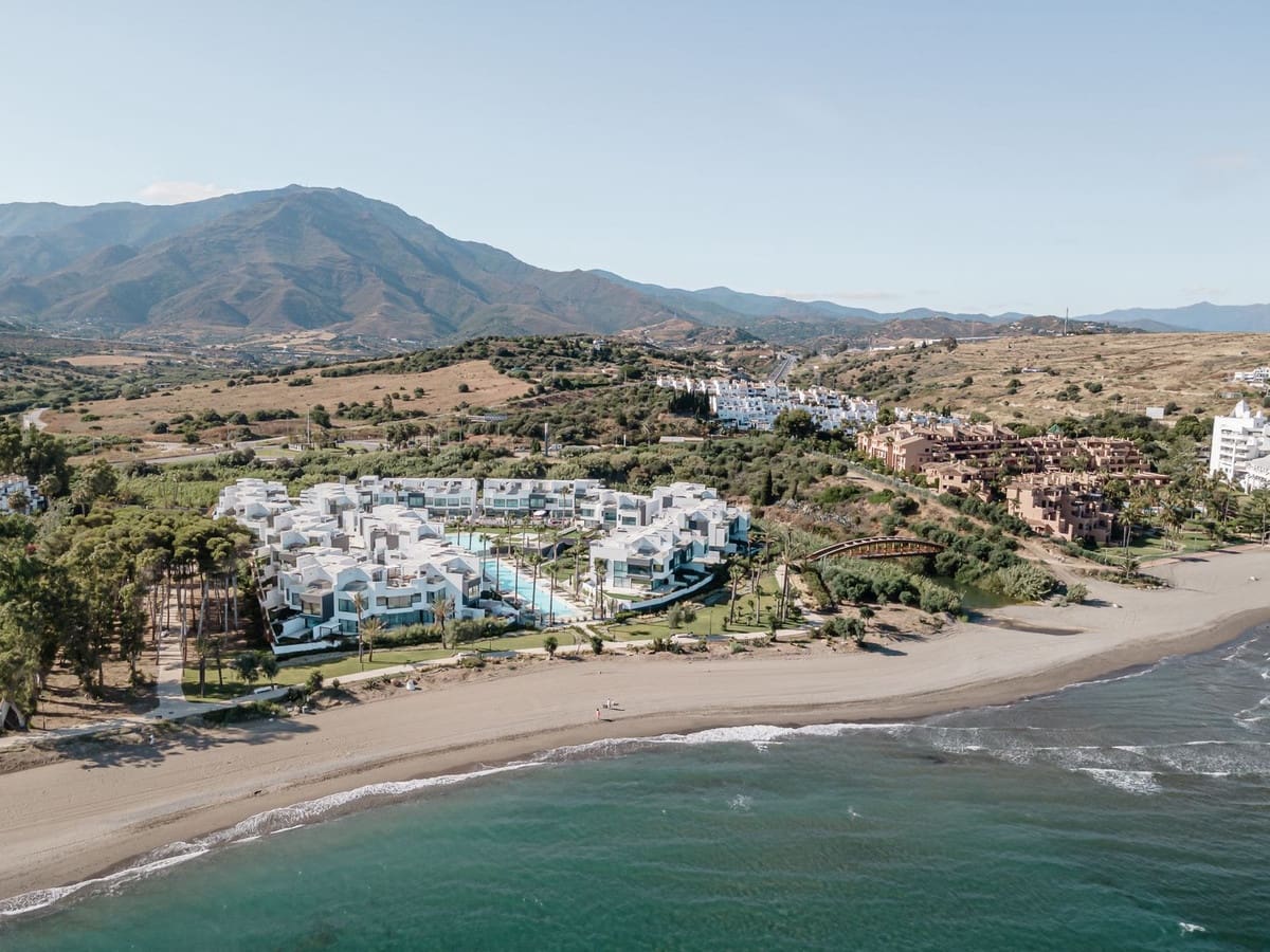 3 soveværelse Byhus til salg i Estepona med swimmingpool - € 2.450.000 (Ref: 6942161)