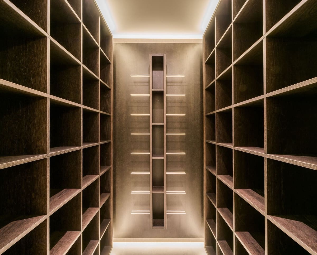 7 bedroom Villa for sale in Benahavis with pool garage - € 4,500,000 (Ref: 6942208)