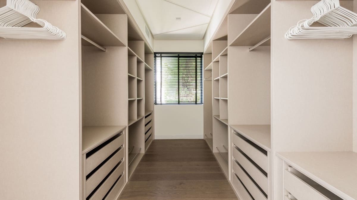 7 bedroom Villa for sale in Benahavis with pool garage - € 4,500,000 (Ref: 6942208)