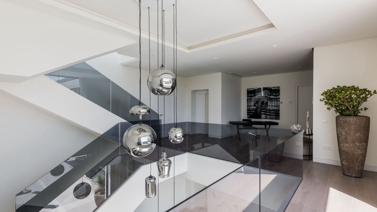 7 bedroom Villa for sale in Benahavis with pool garage - € 4,500,000 (Ref: 6942208)