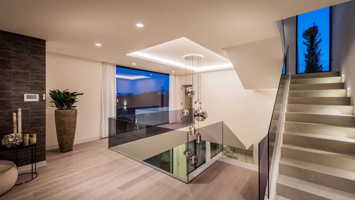 7 bedroom Villa for sale in Benahavis with pool garage - € 4,500,000 (Ref: 6942208)