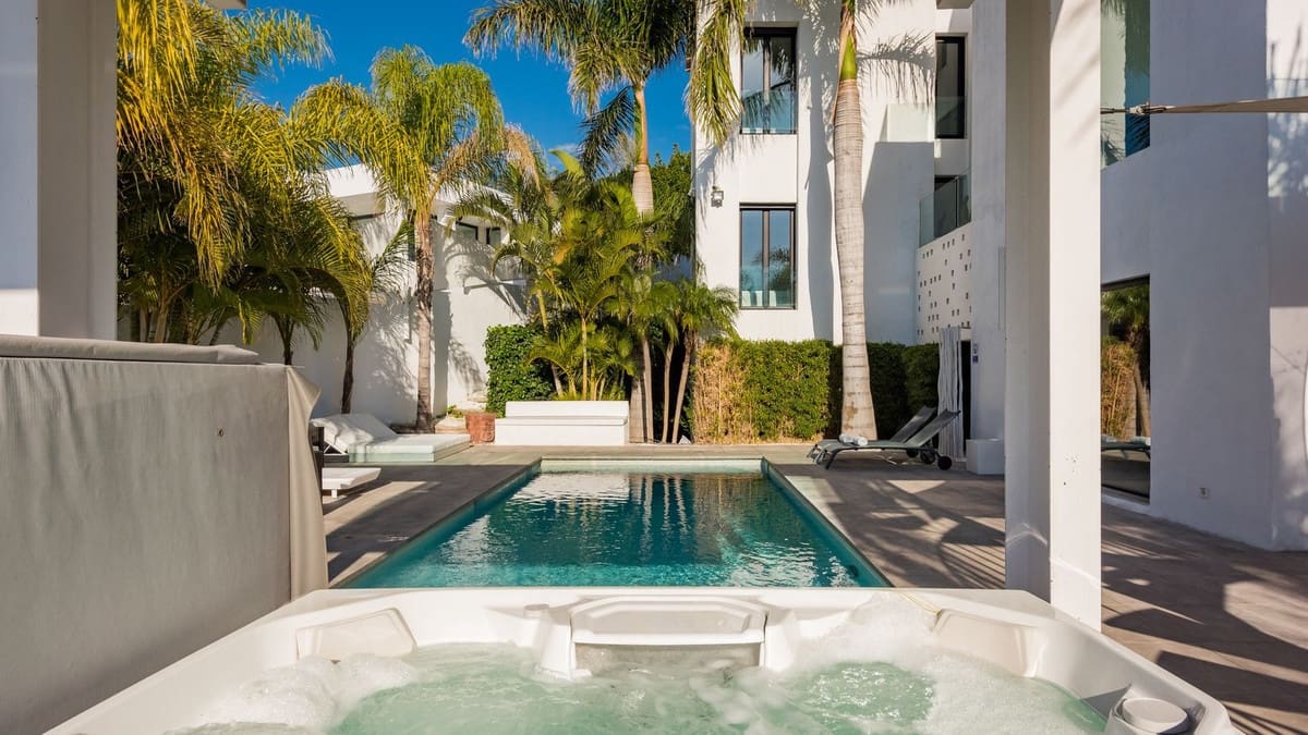 7 sypialnia Willa na sprzedaż w Benahavis z basenem garażem - 3 250 000 € (Ref: 6942209)