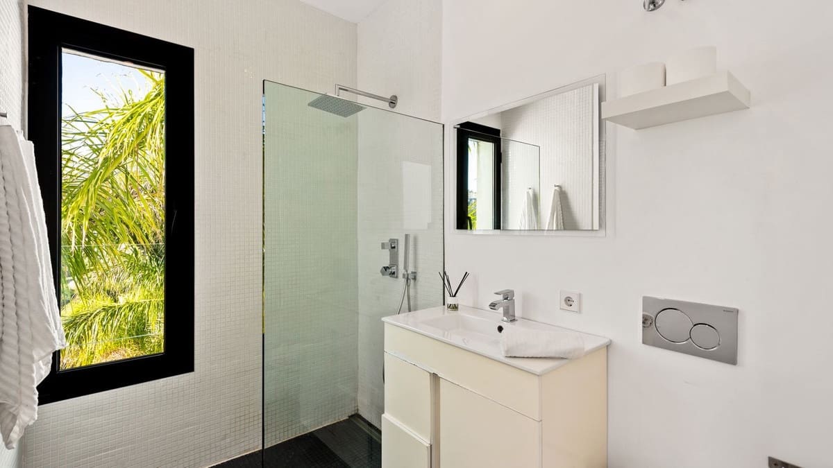 7 sypialnia Willa na sprzedaż w Benahavis z basenem garażem - 3 250 000 € (Ref: 6942209)