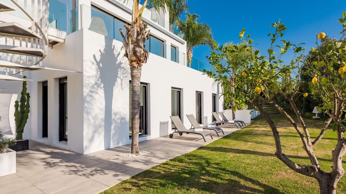 7 soverom Villa til salgs i Benahavis med svømmebasseng garasje - € 3 250 000 (Ref: 6942209)
