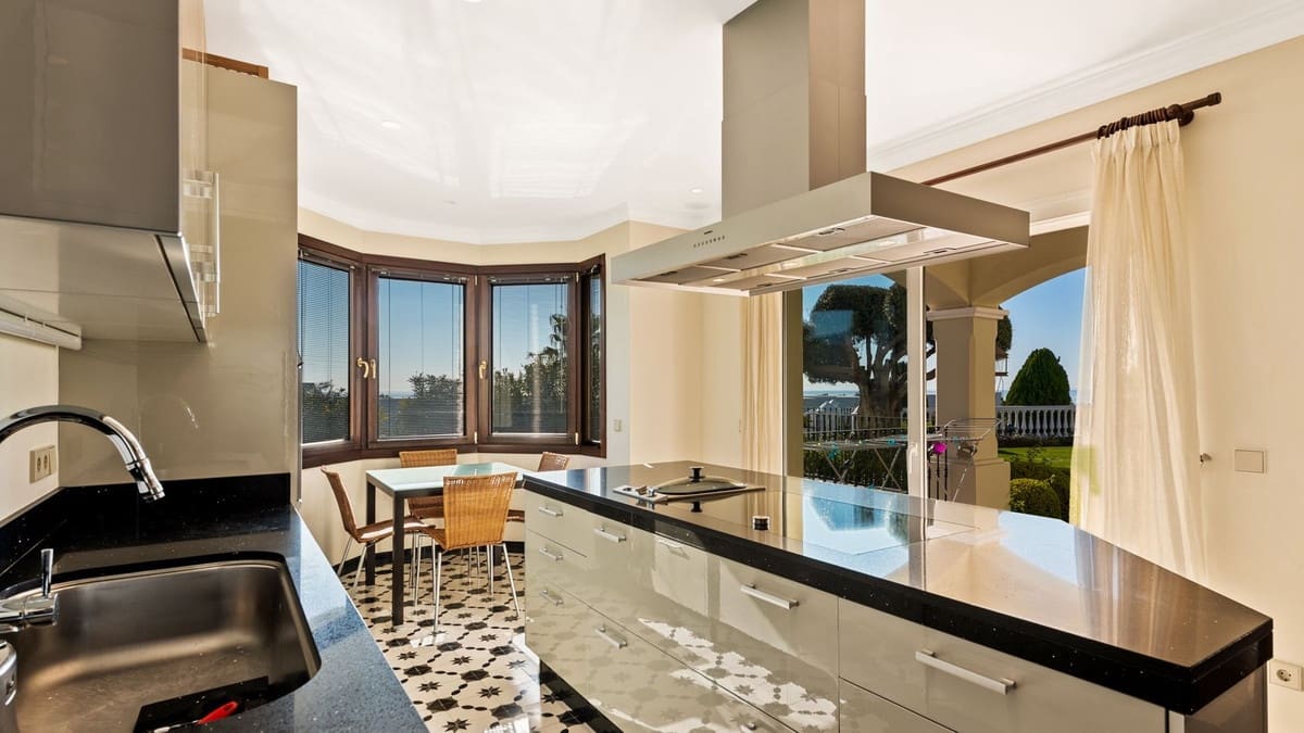 5 soveværelse Villa til salg i Benahavis med swimmingpool garage - € 3.495.000 (Ref: 6942210)
