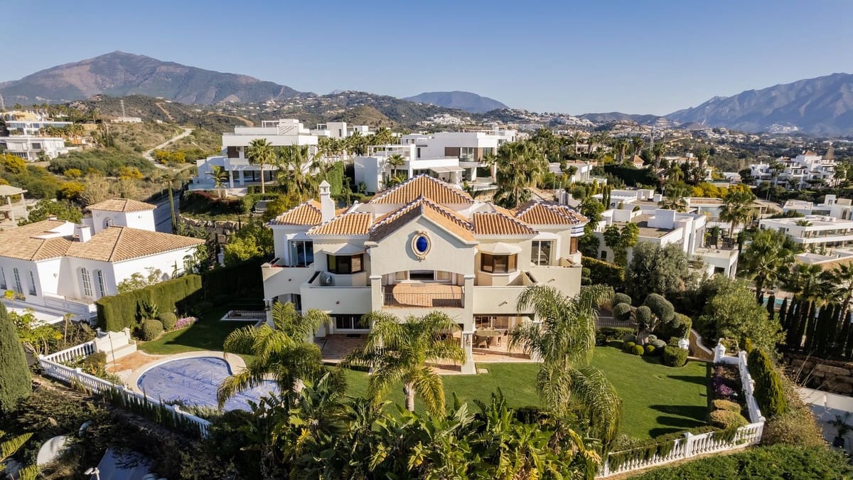 5 soveværelse Villa til salg i Benahavis med swimmingpool garage - € 3.495.000 (Ref: 6942210)