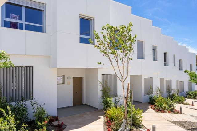 3 soverom Hus til salgs i Estepona med svømmebasseng garasje - € 385 000 (Ref: 7074381)