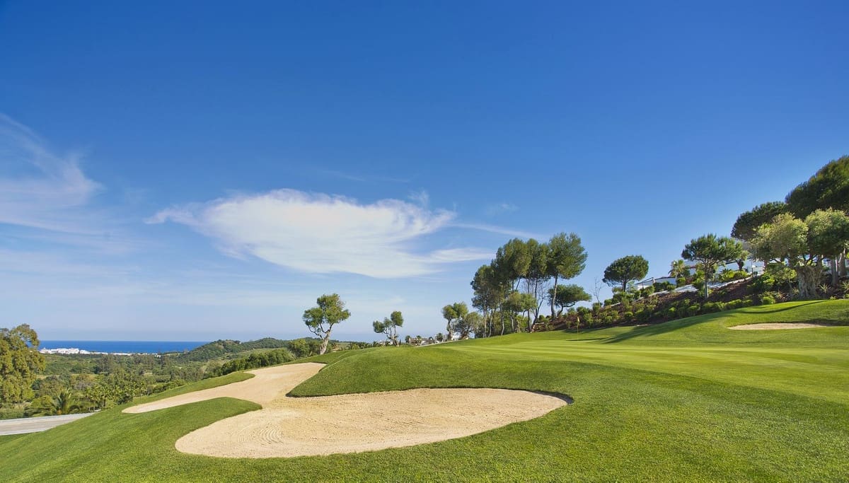 3 sypialnia Dom na sprzedaż w Estepona z basenem garażem - 385 000 € (Ref: 7074381)
