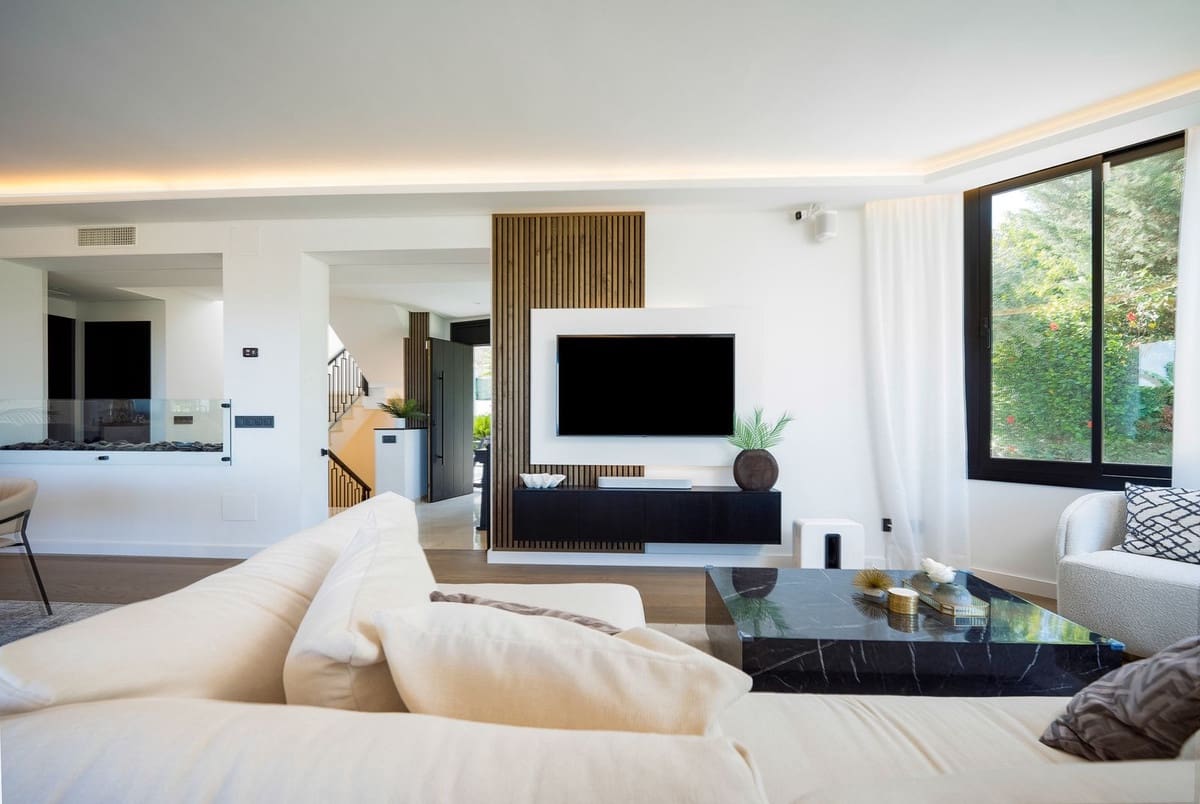 5 sypialnia Willa na sprzedaż w Benahavis z basenem garażem - 2 990 000 € (Ref: 7074393)