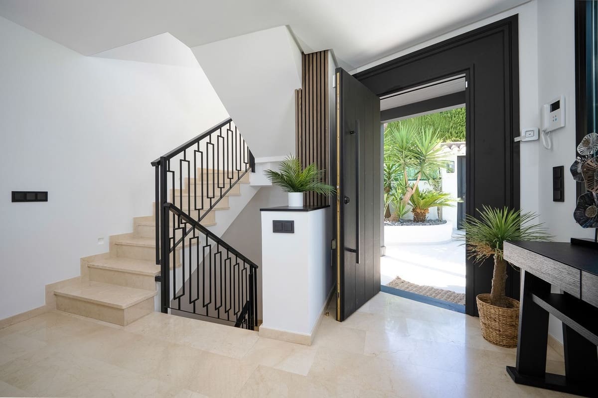 5 sypialnia Willa na sprzedaż w Benahavis z basenem garażem - 2 990 000 € (Ref: 7074393)