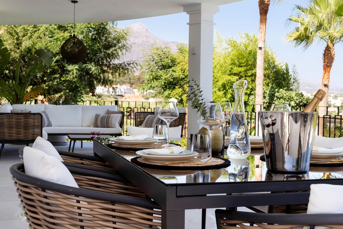 5 sypialnia Willa na sprzedaż w Benahavis z basenem garażem - 2 990 000 € (Ref: 7074393)