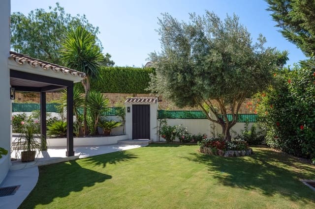 5 soverom Villa til salgs i Benahavís pueblo, Benahavís med svømmebasseng garasje - € 2 990 000 (Ref: 7074393)