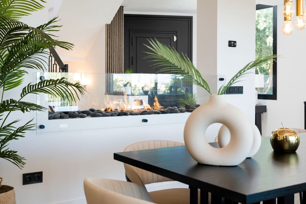 5 sypialnia Willa na sprzedaż w Benahavis z basenem garażem - 2 990 000 € (Ref: 7074393)