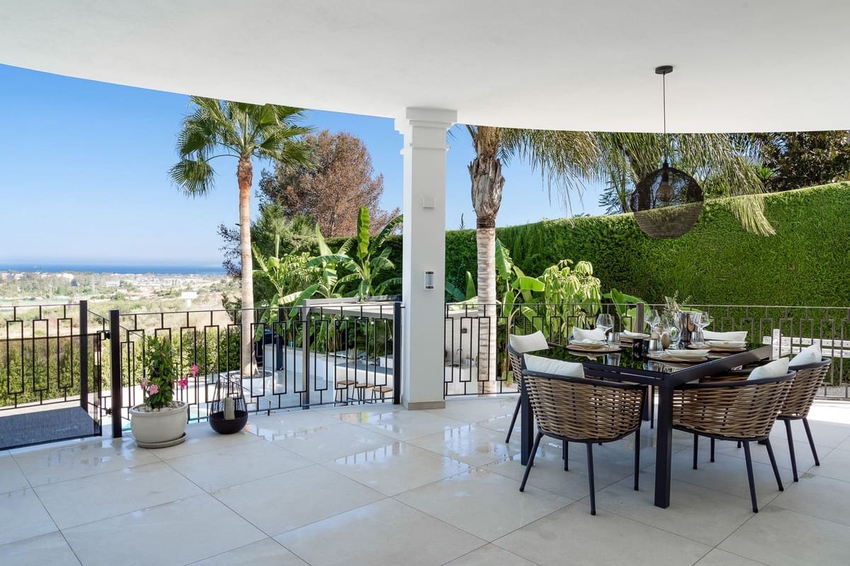 Chalet de 5 habitaciones en Benahavís en venta con piscina garaje - 2.990.000 € (Ref: 7074393)