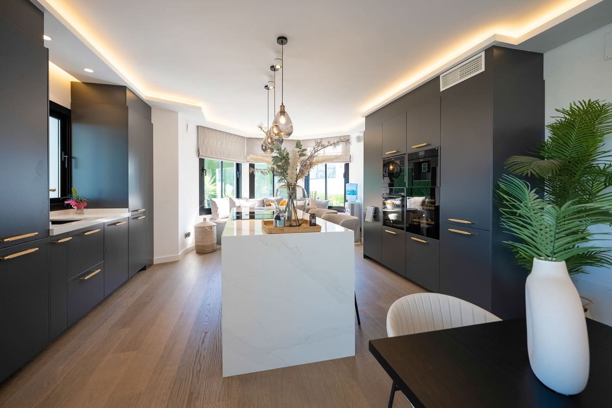 Chalet de 5 habitaciones en Benahavís en venta con piscina garaje - 2.990.000 € (Ref: 7074393)