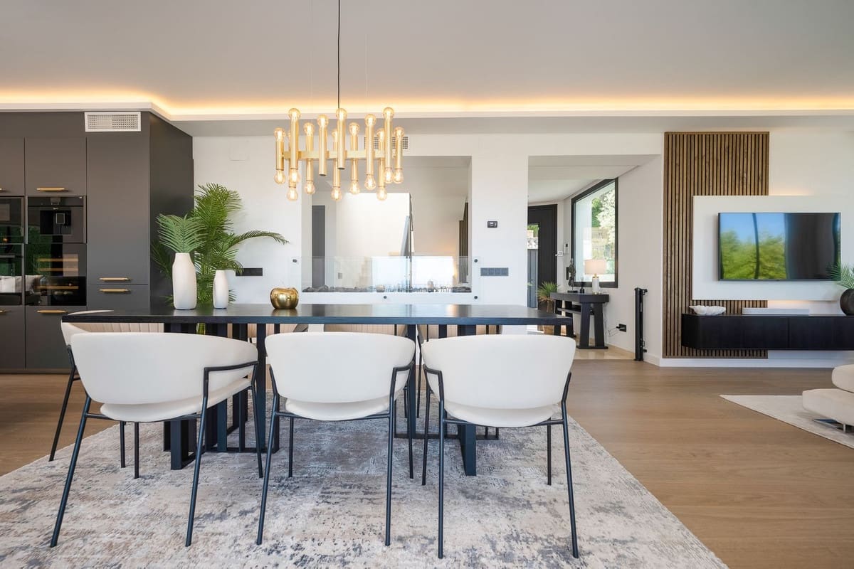 Chalet de 5 habitaciones en Benahavís en venta con piscina garaje - 2.990.000 € (Ref: 7074393)