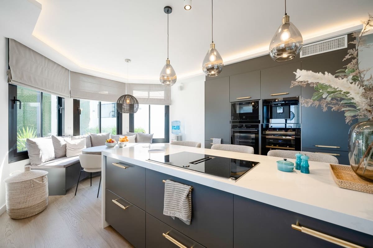 Chalet de 5 habitaciones en Benahavís en venta con piscina garaje - 2.990.000 € (Ref: 7074393)