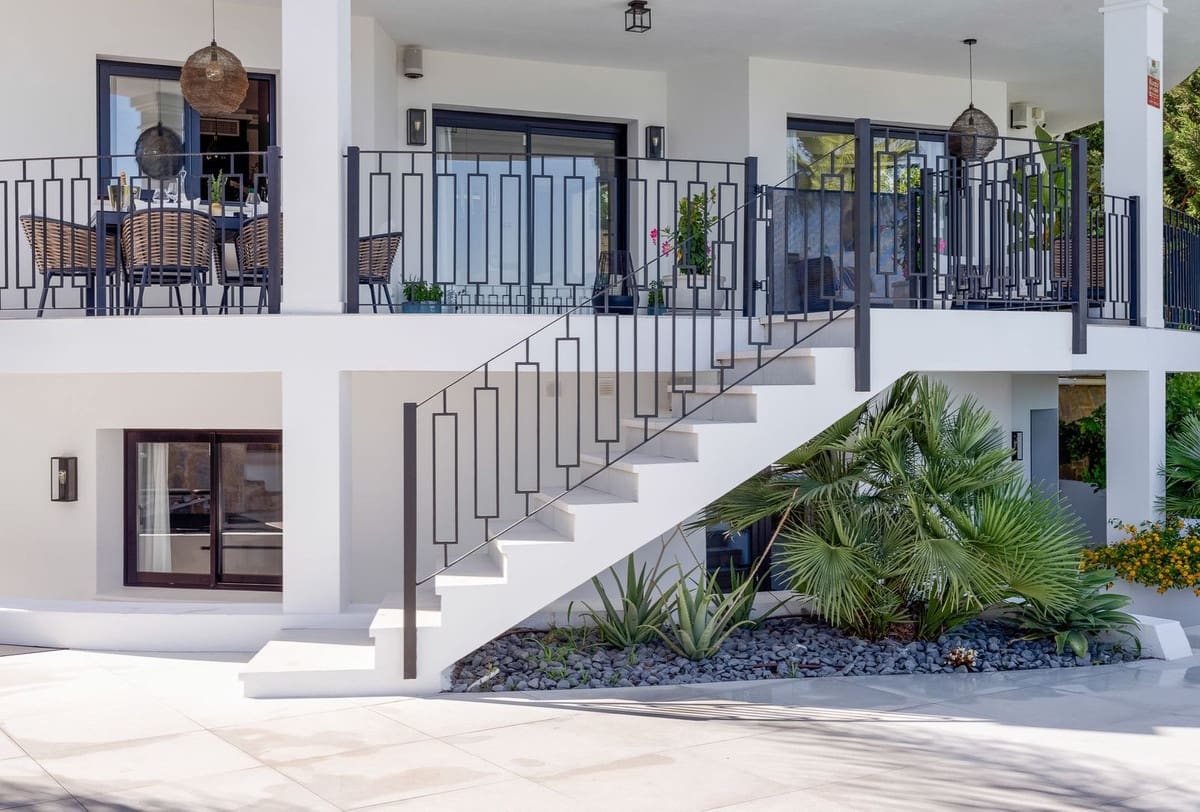 Chalet de 5 habitaciones en Benahavís en venta con piscina garaje - 2.990.000 € (Ref: 7074393)