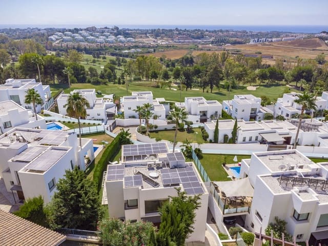 5 soverom Villa til salgs i Benahavís med svømmebasseng garasje - € 1 499 000 (Ref: 7090703)