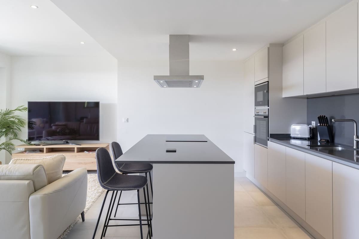 3 soverom Leilighet til salgs i New Golden Mile med svømmebasseng garasje - € 535 000 (Ref: 7143072)