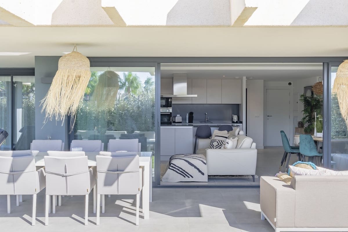 3 soverom Leilighet til salgs i New Golden Mile med svømmebasseng garasje - € 535 000 (Ref: 7143072)