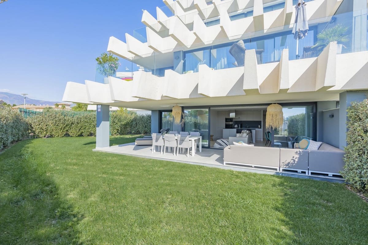 3 soverom Leilighet til salgs i New Golden Mile med svømmebasseng garasje - € 535 000 (Ref: 7143072)