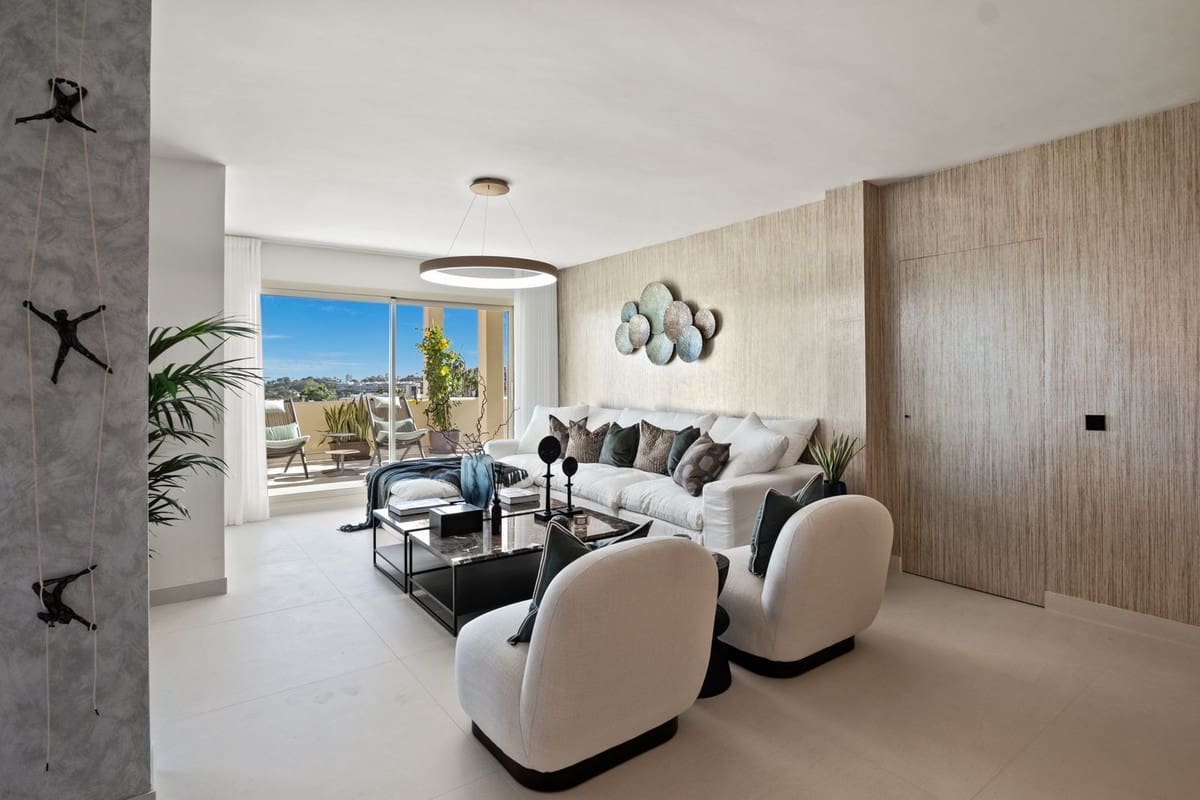 Apartamento de 3 habitaciones en Marbella en venta con piscina garaje - 2.300.000 € (Ref: 7143073)