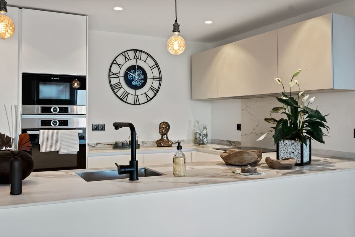 Apartamento de 3 habitaciones en Marbella en venta con piscina garaje - 2.300.000 € (Ref: 7143073)