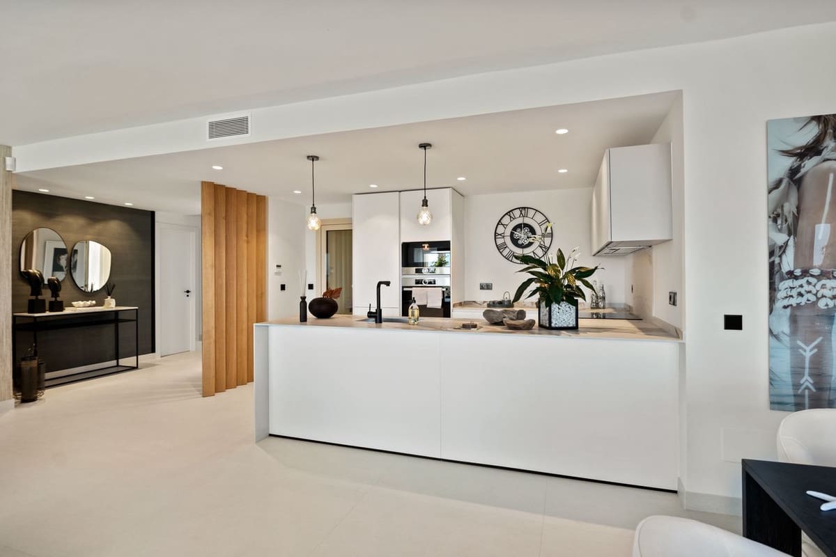 Apartamento de 3 habitaciones en Marbella en venta con piscina garaje - 2.300.000 € (Ref: 7143073)