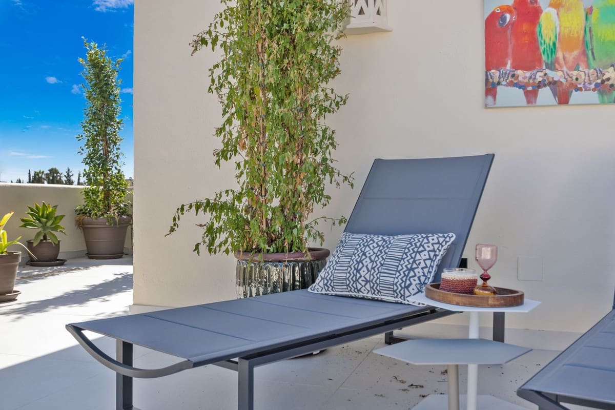 Apartamento de 3 habitaciones en Marbella en venta con piscina garaje - 2.300.000 € (Ref: 7143073)