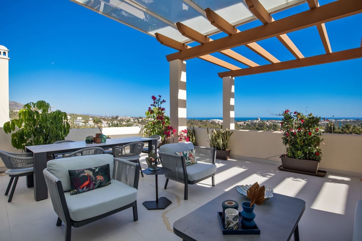 Apartamento de 3 habitaciones en Marbella en venta con piscina garaje - 2.300.000 € (Ref: 7143073)