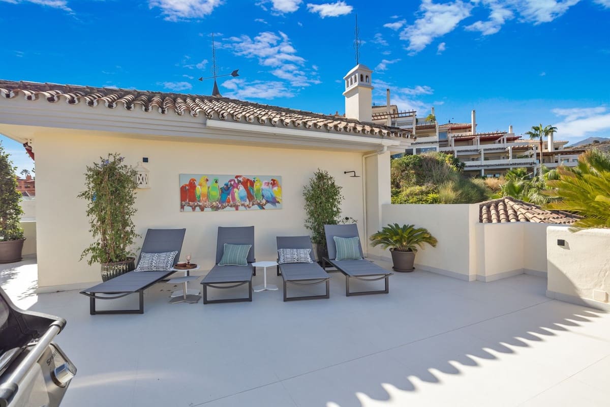 3 bedroom Apartment for sale in Marbella with pool garage - € 2,300,000 (Ref: 7143073)