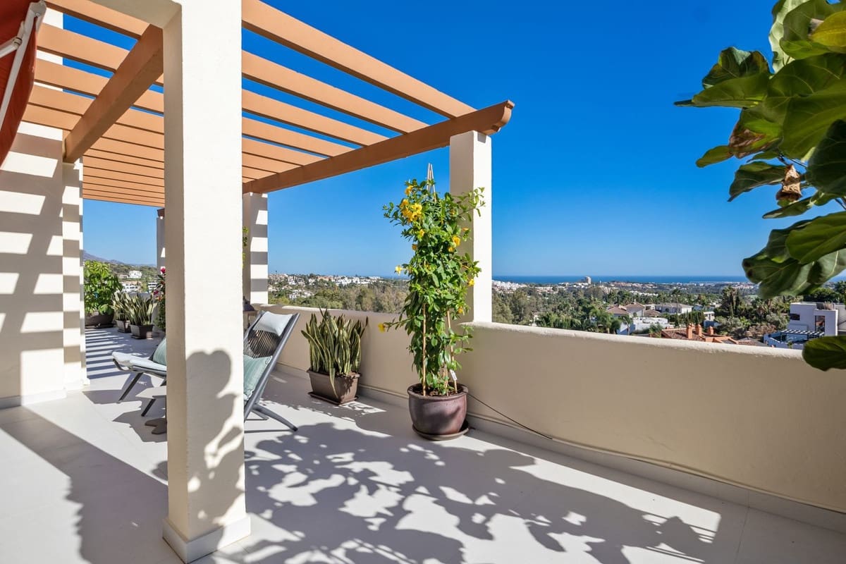 3 bedroom Apartment for sale in Marbella with pool garage - € 2,300,000 (Ref: 7143073)