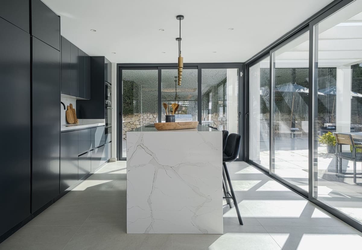 4 soveværelse Villa til salg i Marbella med swimmingpool garage - € 3.495.000 (Ref: 7314750)